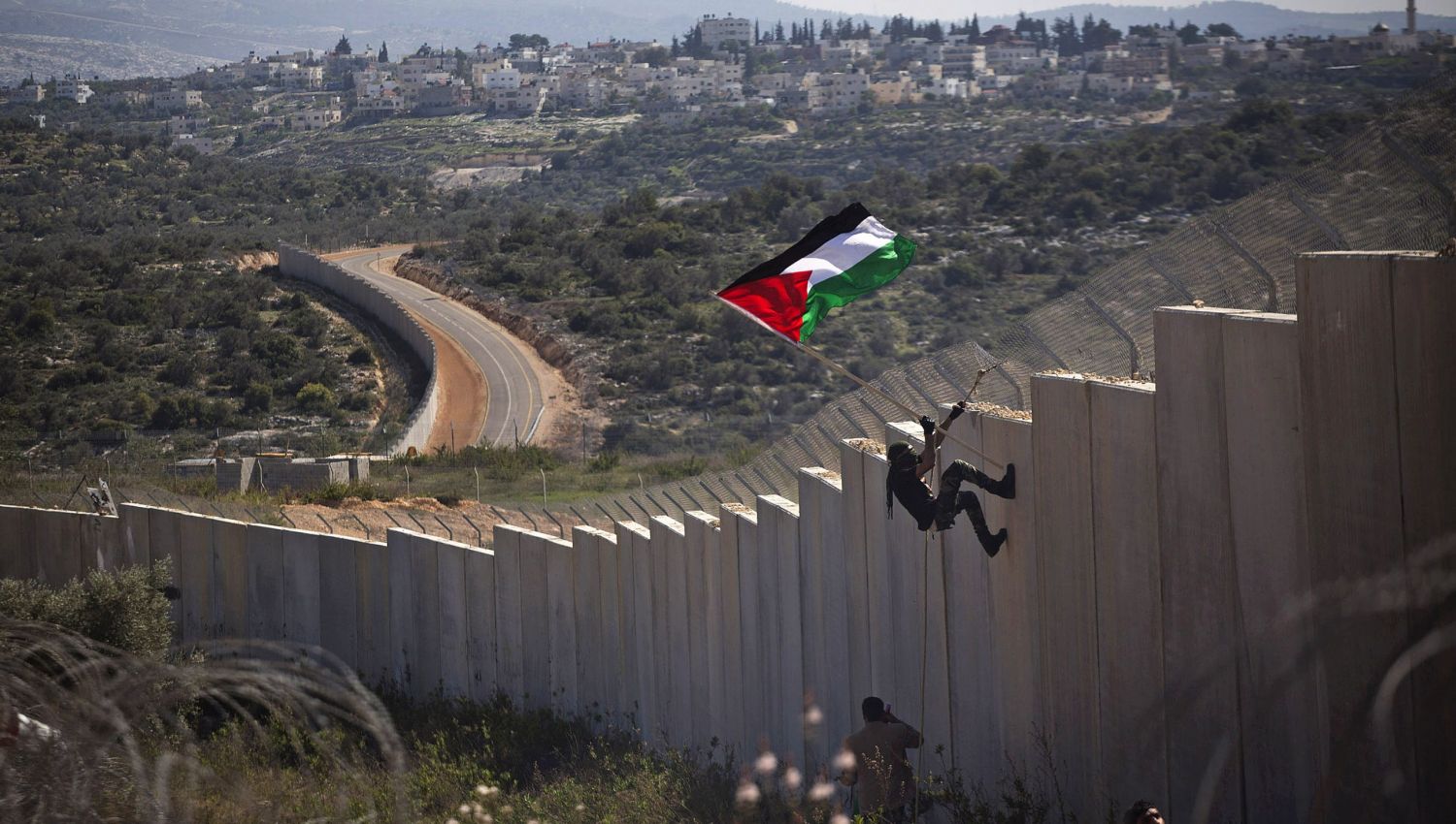 إسرائيل اليوم: المفهوم الأمني الإسرائيلي مضحك!